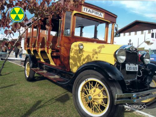 Encontro de carros antigos - Período de 01 a 04 de maio de 2014 - Campos do Jordão-SP ((CAntigos2014 (89)))